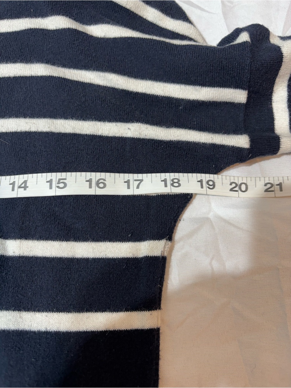 Abercrombie & Fitch Classic Navy Blue White Striped Women Crew Knit Sweater M - Picture 7 of 9